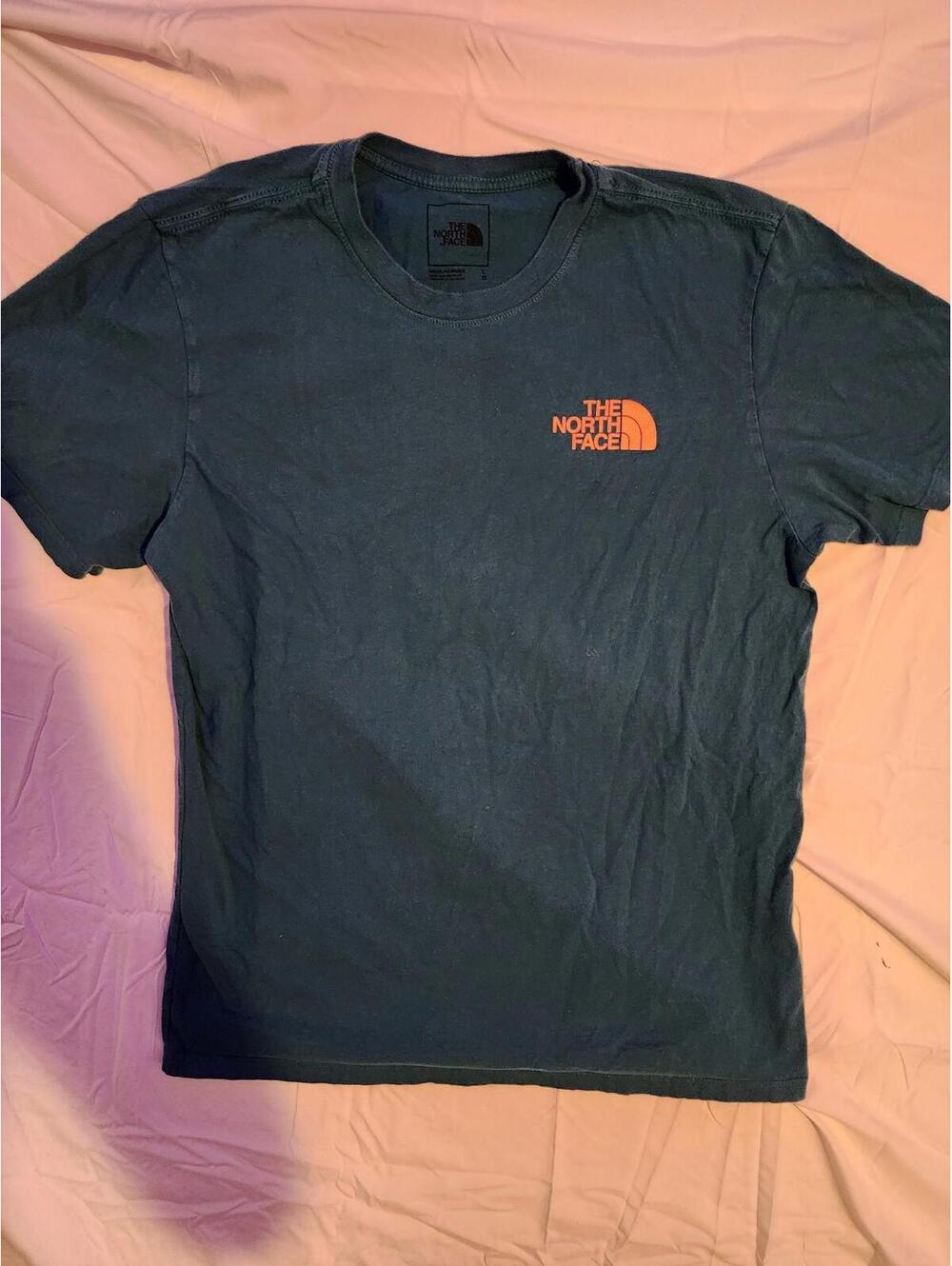 The North Face Mens TShirt. Size large  green and orange. In excellent Condition